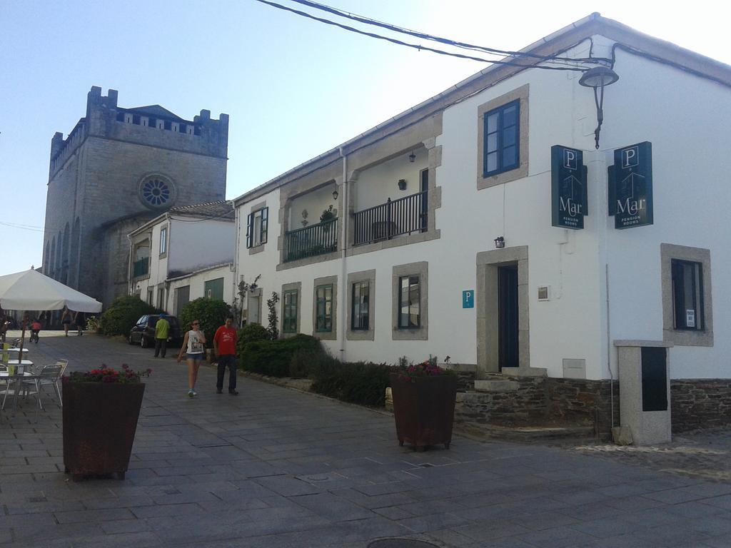 Pensión Mar Portomarín Exterior foto